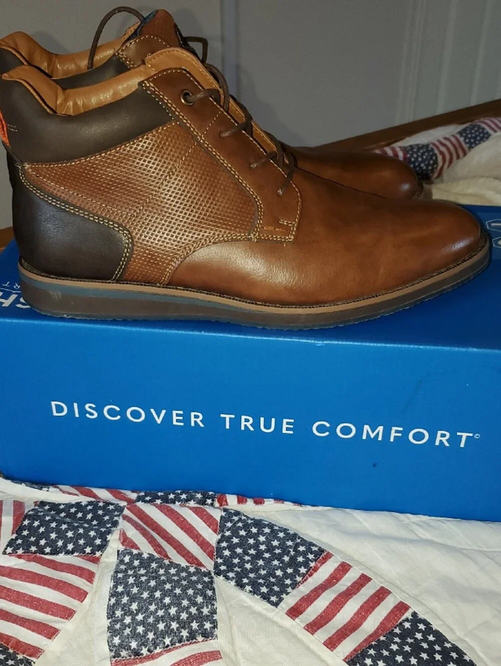 Nunn Bush Cognac Leather Chukka Lace-Up Boots